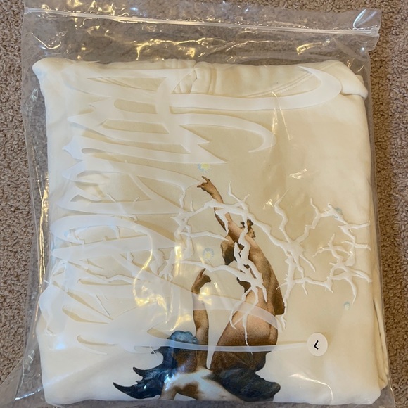 Men’s revenge size large lightning angel hoodie cream color